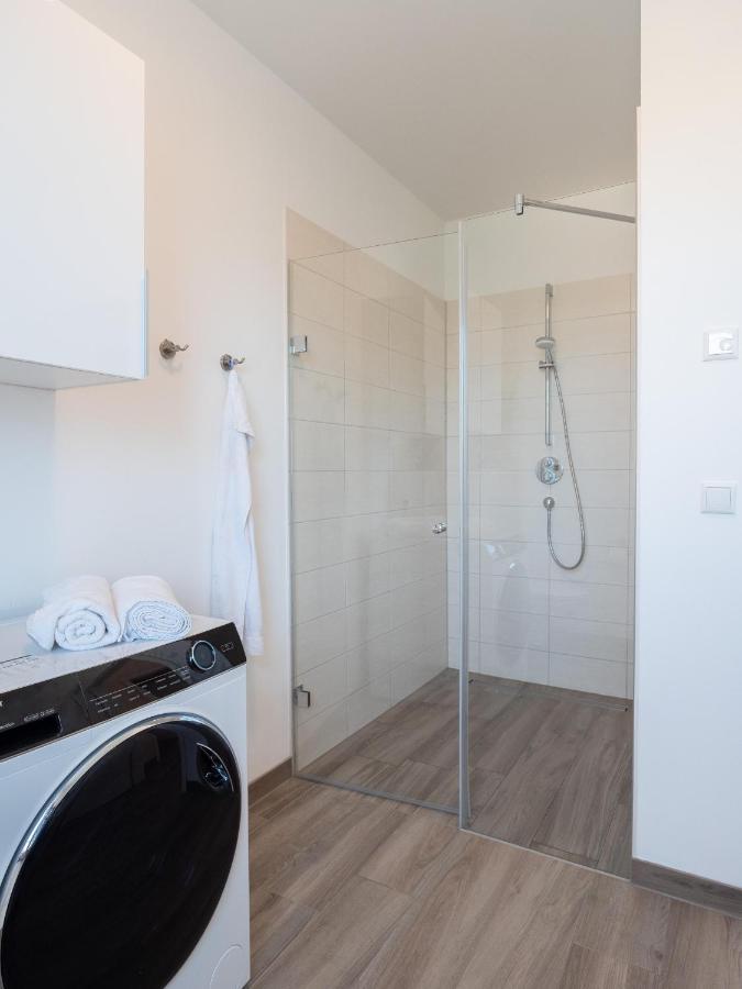 Rotes Haus Krabbe - Whg 2 Appartement Zingst Buitenkant foto